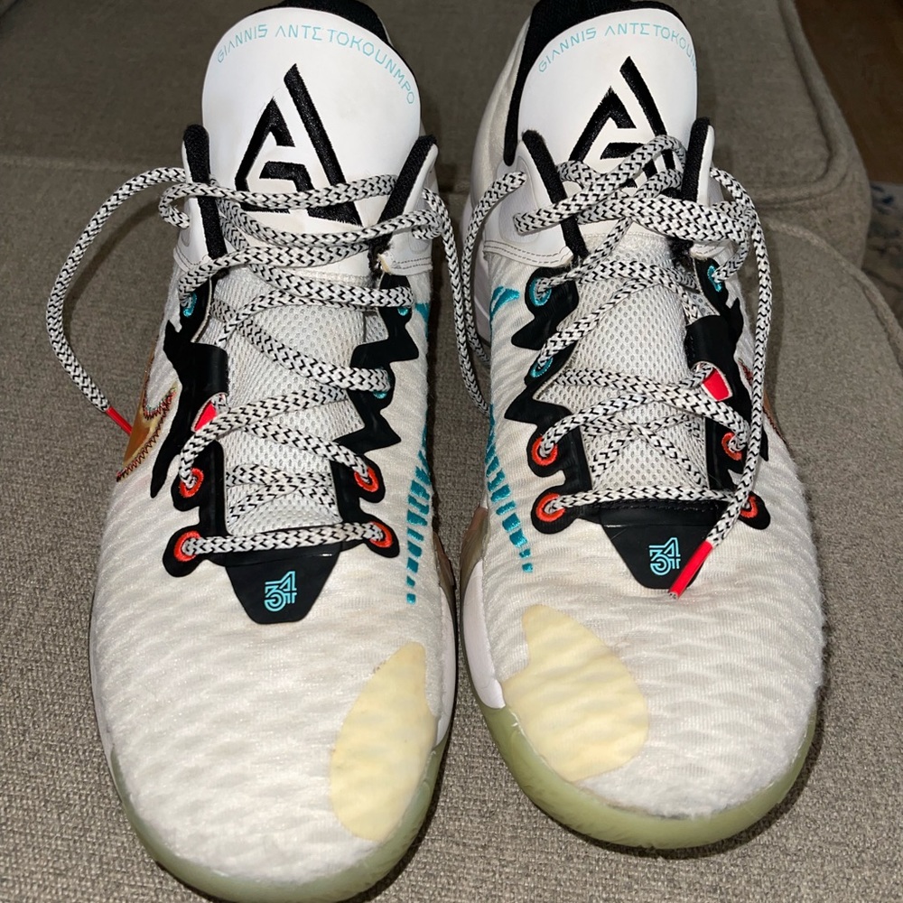 Giannis Immortality "Force Field" Nike sneakers